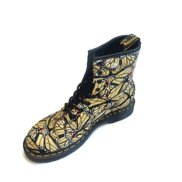 Dr. Martens 1460 Womens Size 8 Leather 8 Eye Lace Up Boots Butterfly Print - Picture 4 of 9